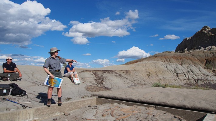 dinosaur provincial park tours