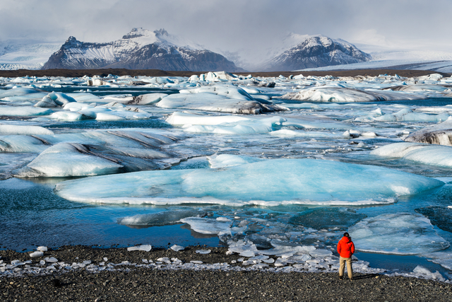 Iceland solo travel Jökulsárlón glacier lake