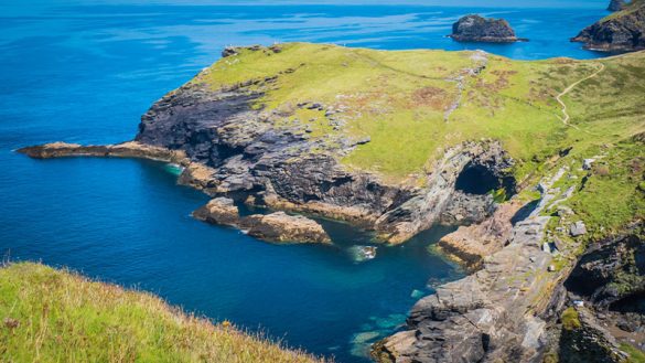 Explore these 4 caves in Cornwall | Intrepid Travel Blog - The Journal