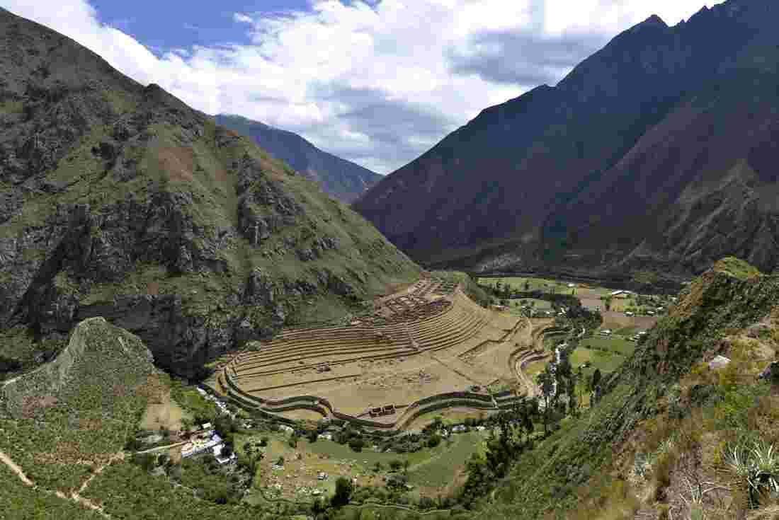Llactapata ruins in Peru