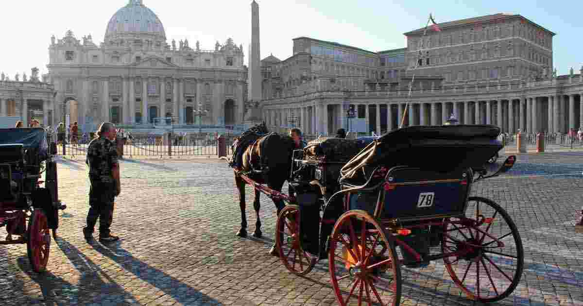 Best Vatican City Tours 2021 22 Intrepid Travel